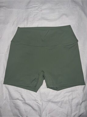 High-Waist Women’s Athletic 3 inch bike Shorts - Sage Green size Small